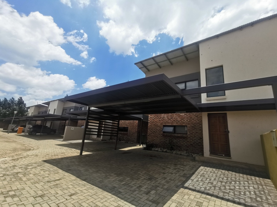 To Let 3 Bedroom Property for Rent in Mooivallei Park North West